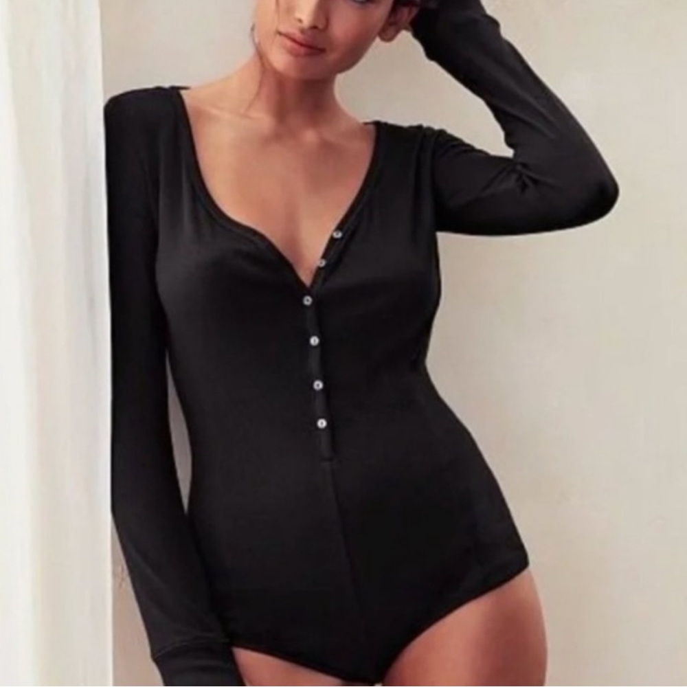 Victoria’s Secret Ribbed Henley Romper
